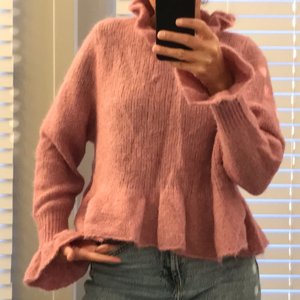 Zara with Ruffles Longsleeves Sweater Pink Size S